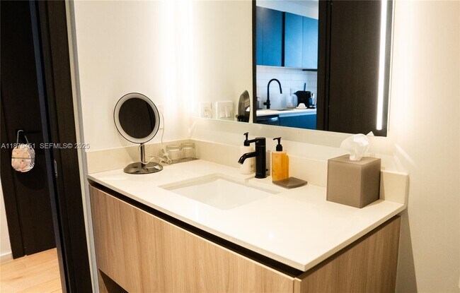 Foto del edificio - 398 NE 5th St