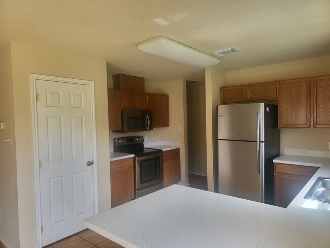 Building Photo - 4202 Santa Inez St