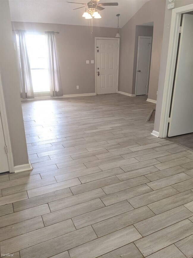 Foto del edificio - 3 br, 2 bath House - 120 Oakline Drive