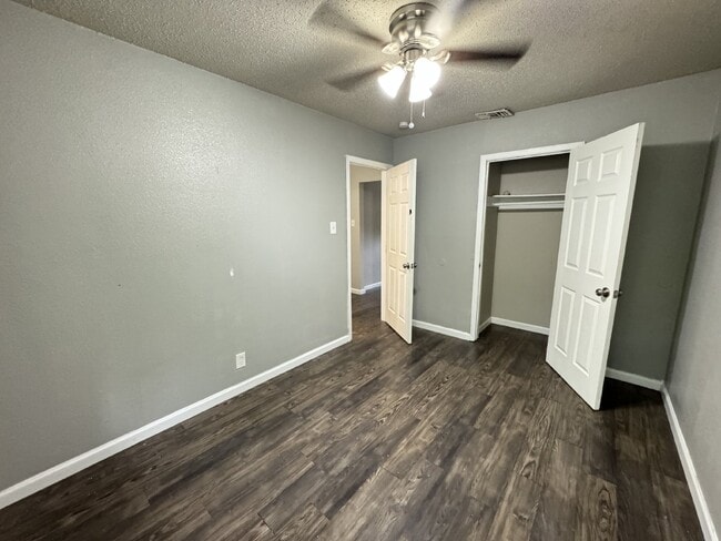 Photo - 2 Bedroom and 1 bathroom ready to move in Apartment