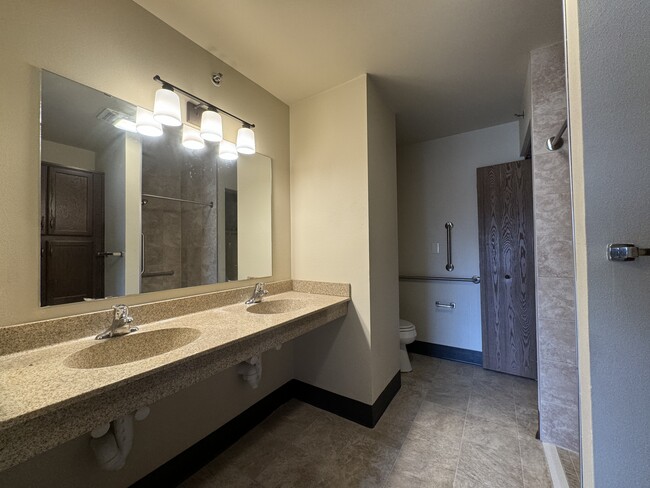 Baño de 1 habitación - The Baehron
