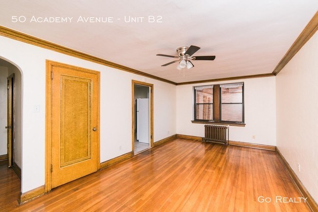 Foto del edificio - 50 Academy Ave