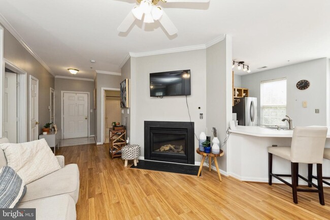 Building Photo - 15605 Everglade Ln