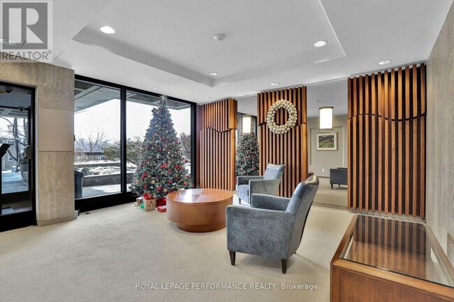 Building Photo - 265 Poulin Ave