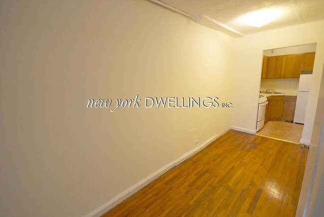 Foto del edificio - 911 8th Avenue