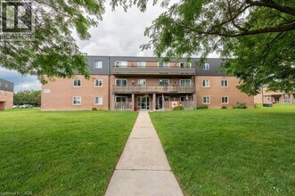 Building Photo - 380 Admiral Dr