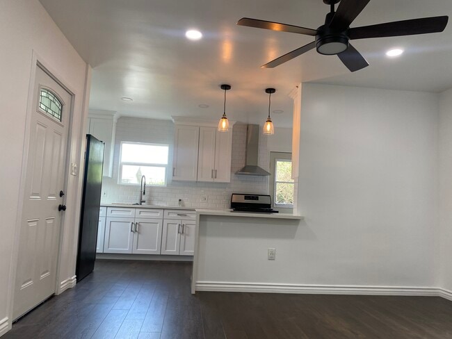 Foto del edificio - 2825 Moss Ave
