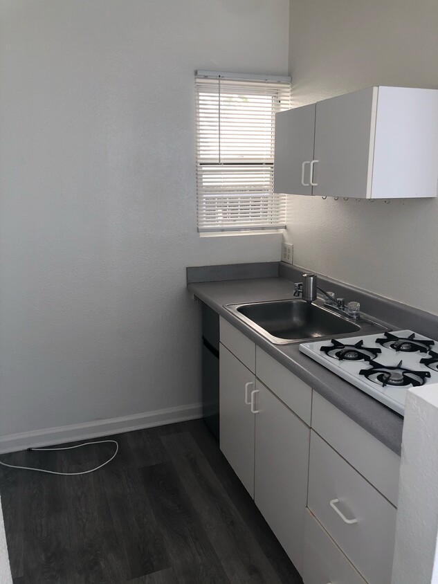 Foto principal - 2911 2nd St