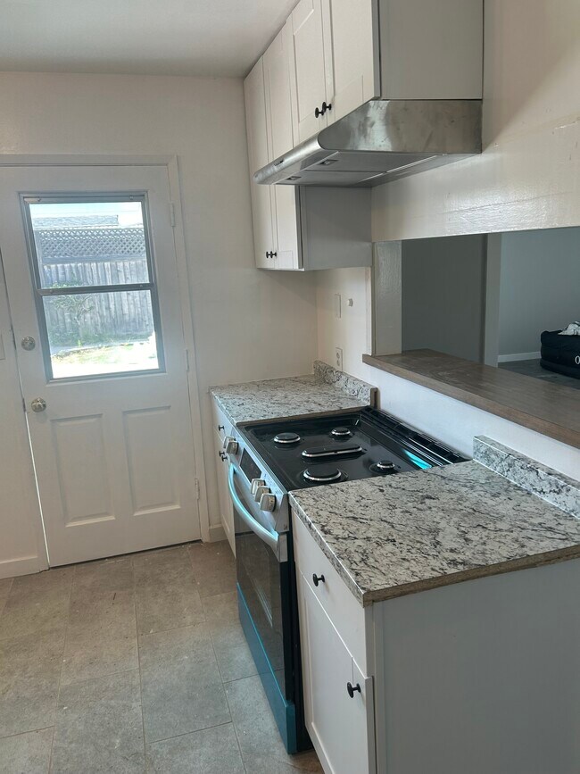 Foto del edificio - 299 Robinhood Ln