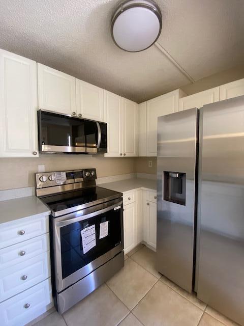 Foto del edificio - 8218 Severn Dr