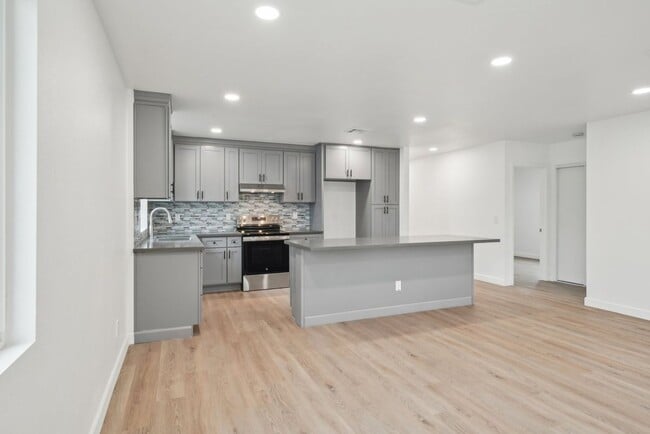 Building Photo - 4664 Sierra