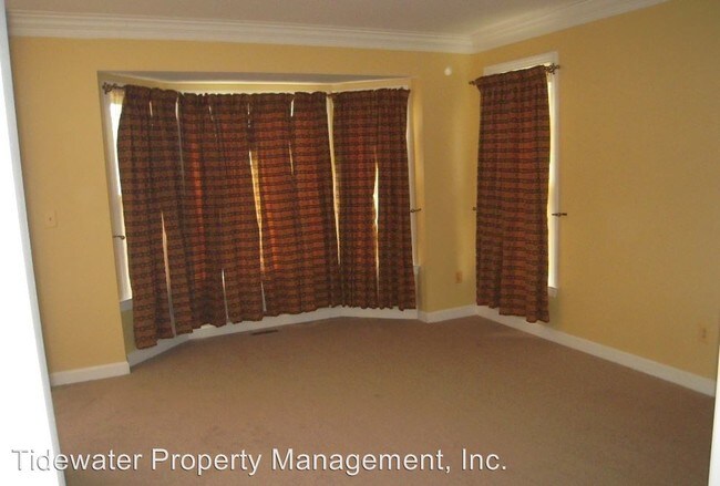 Foto del edificio - 4 br, 3.5 bath House - 2102 Woodvale Lane