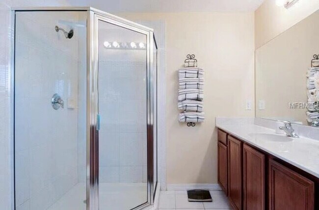 Foto del edificio - 2 Community Pools • 3-Bed Townhome • Gated Community • Modern Kitchen • Prime New Tampa Location