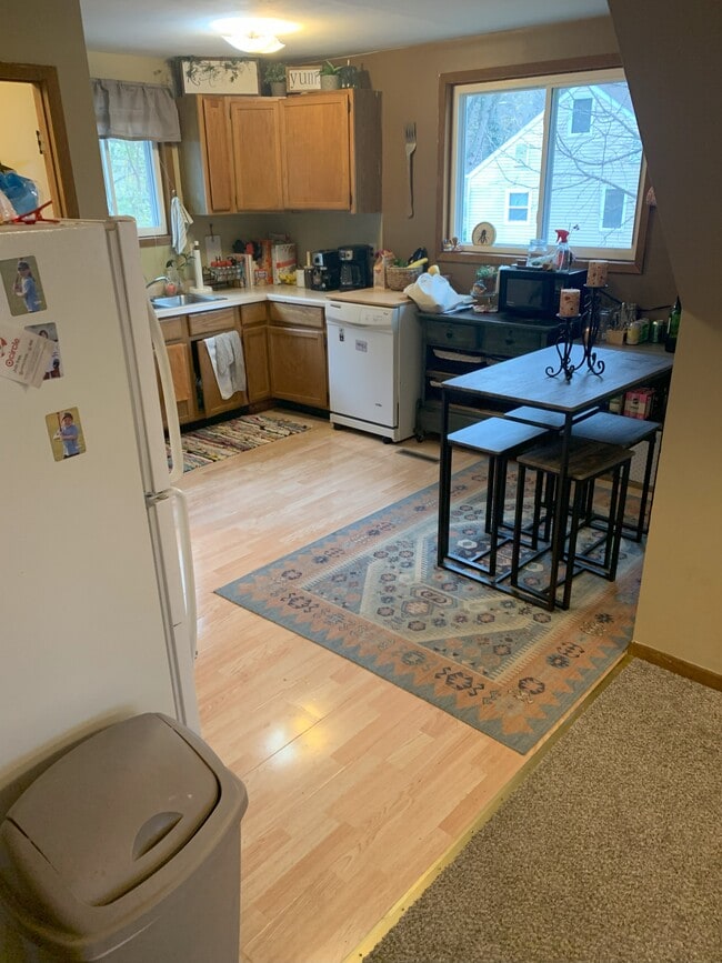 Building Photo - 1412 N 6th St