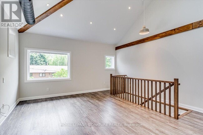 Photo du bâtiment - 184 Millwood Rd