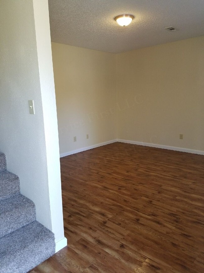 Building Photo - Dexter Grant Townhouses