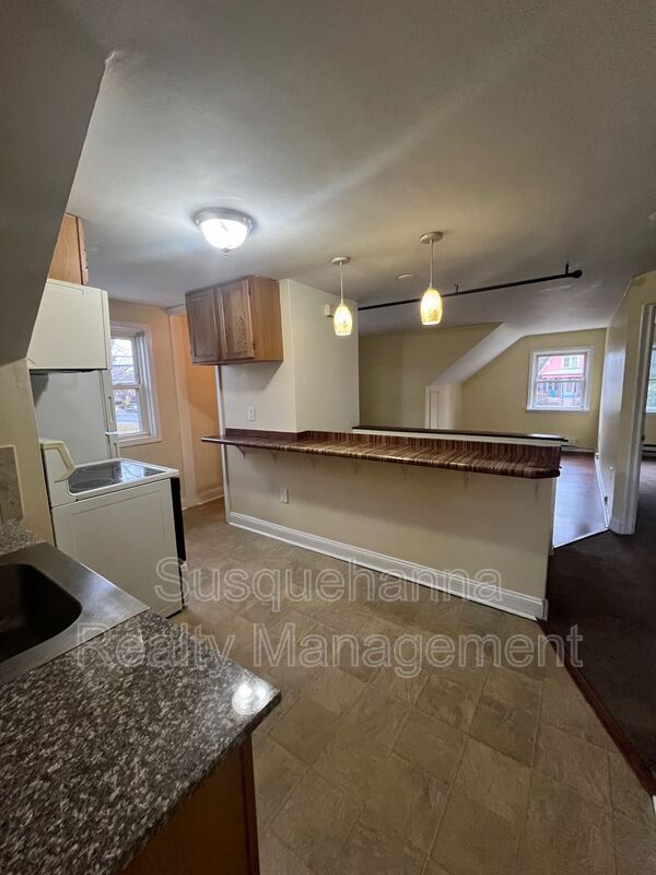 3598 Green St Unit 2, Harrisburg, PA 17110 Condo for Rent in