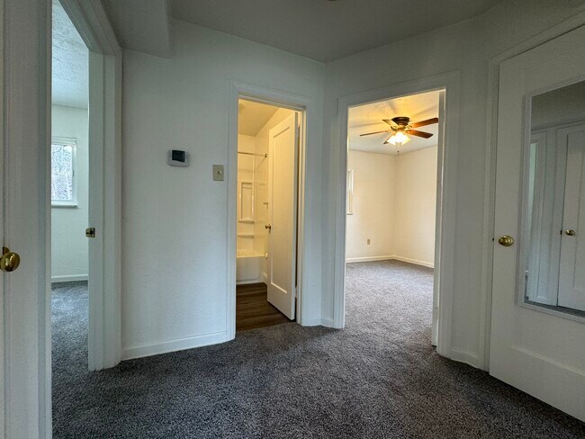 Foto del edificio - 110 Southvue Ct