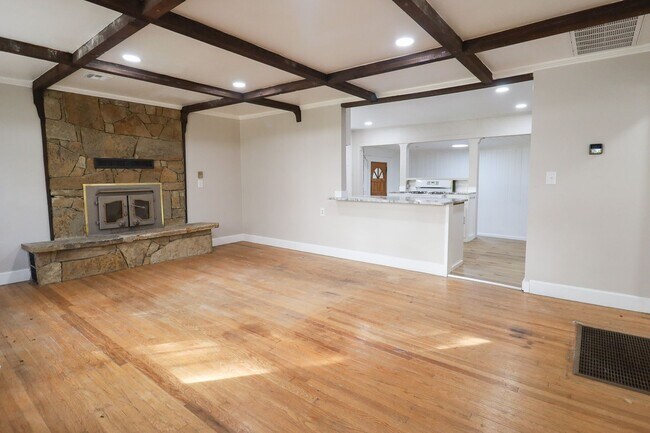 Foto del edificio - Midtown 2 Bedroom Gem! Available for move in immediately!