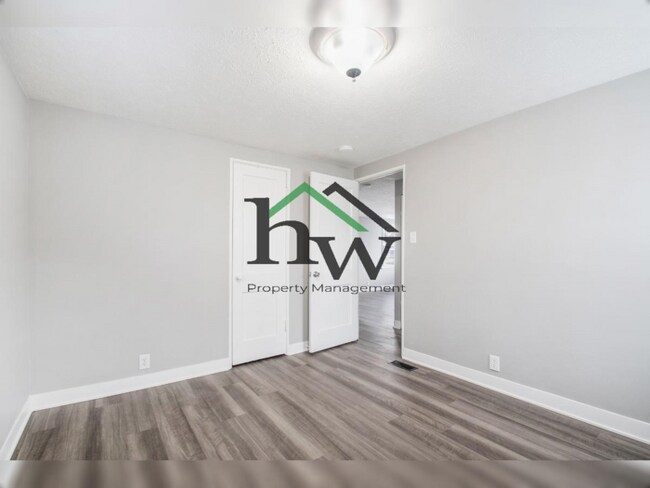Foto del edificio - Newly Renovated South Side Bungalow