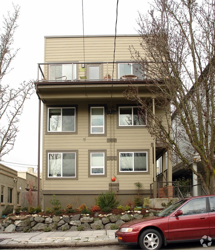 Building Photo - Greenlake Apartments