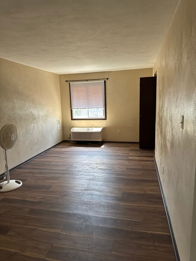 Sala de estar - 10253 Garnet Ln