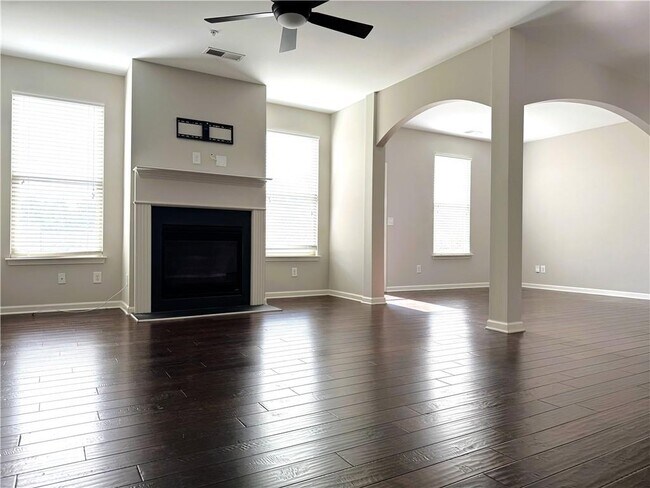 Building Photo - 3522 Village Enclave Ln
