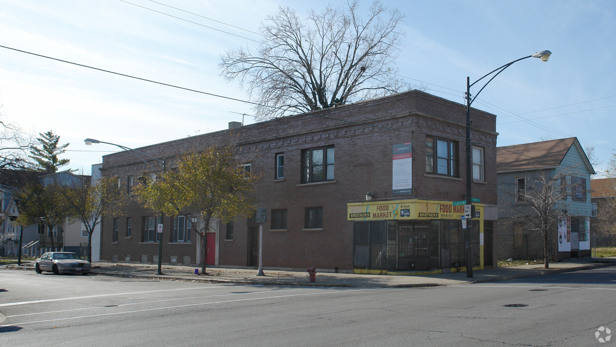 Primary Photo - 1501 W 51st St