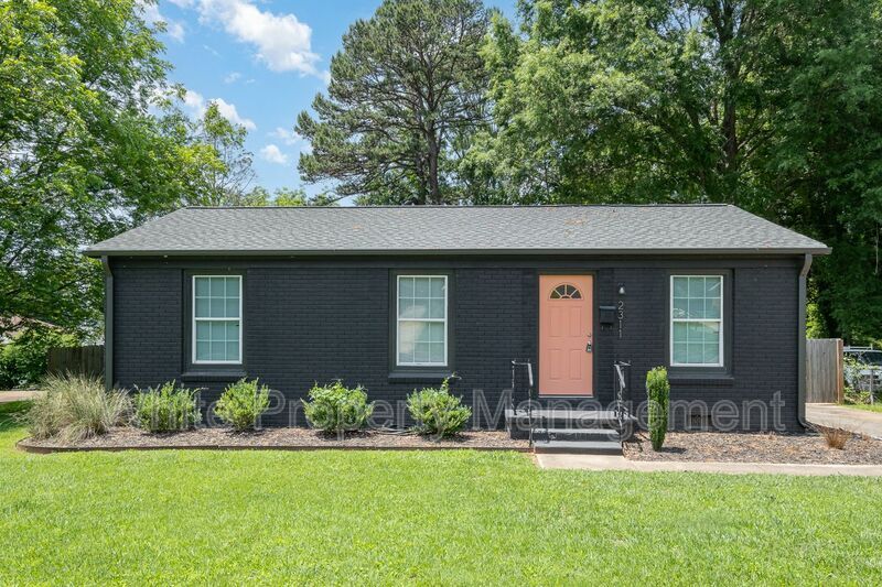 Primary Photo - 2311 Crestview Drive
