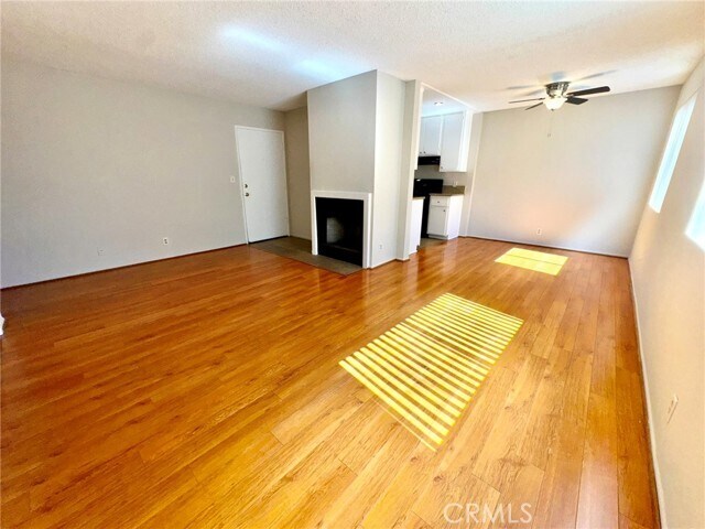 Foto del edificio - 430 E San Jose Ave