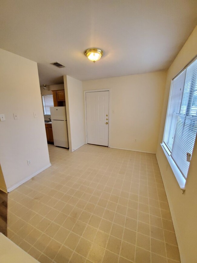 Foto del edificio - College Station - 3 bedroom / 2 bath - Dup...