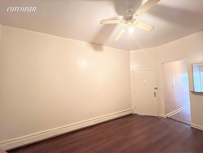 Building Photo - 818 Macon St