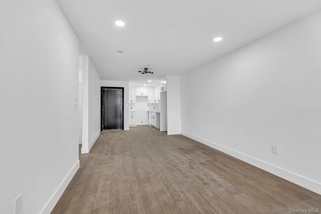 Foto del edificio - 74 Broadway