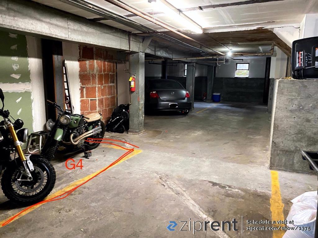 Foto del edificio - 1608 Larkin St