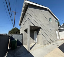 Building Photo - 6519 Broadway Ave