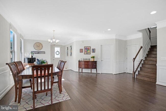 Building Photo - 42526 Oxford Forest Cir