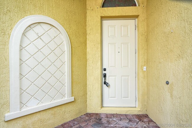 Building Photo - 6020 Spring Lake Terrace
