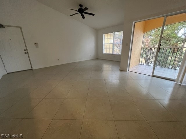 High ceilings - 4690 Saint Croix Ln