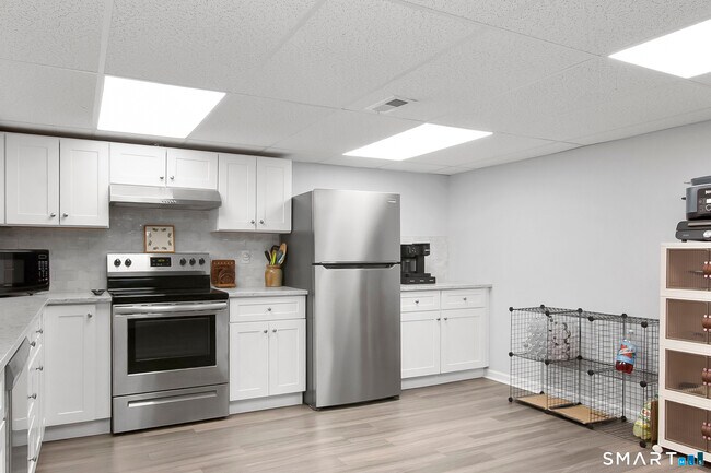 Foto del edificio - 104 East Ave