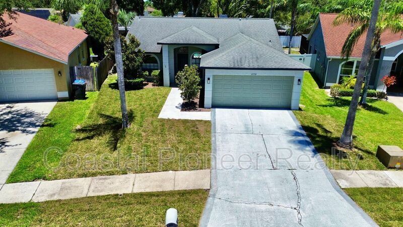 Photo - 8774 Huntfield St