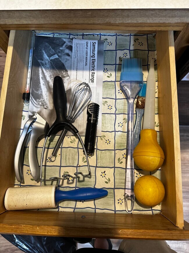 Foto del edificio - 408 Dunstable Rd