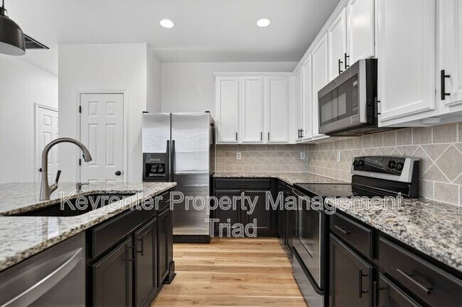 Foto del edificio - 2 Bluestone Lane