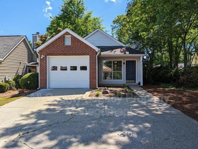 Photo - 1307 Yorkshire Ln House