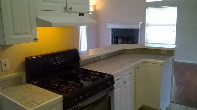 Building Photo - 3310 Old Hwy 146