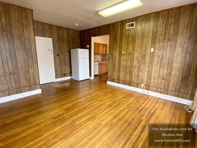 Building Photo - 603 Court Street Apartment 1