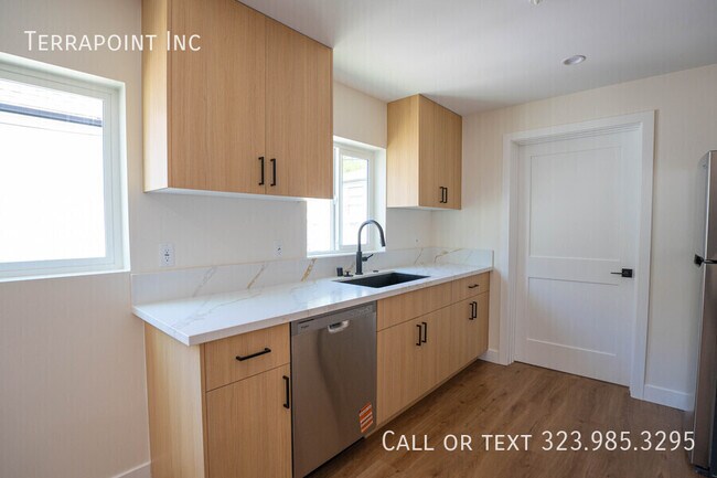 Foto del edificio - 1034 Westmoreland Ave