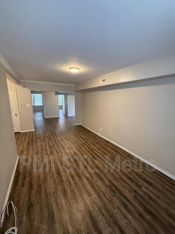 Foto del edificio - 5572 Clemens Ave