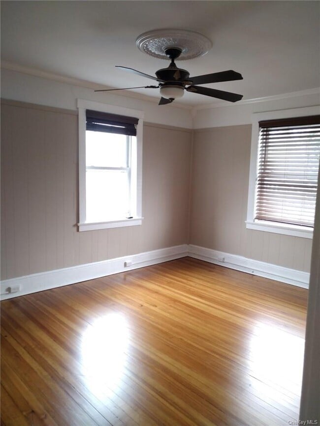 Building Photo - 262 NY-32