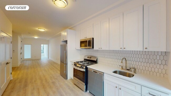 Building Photo - 346 43rd St