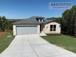Building Photo - 8116 Bronco Ln
